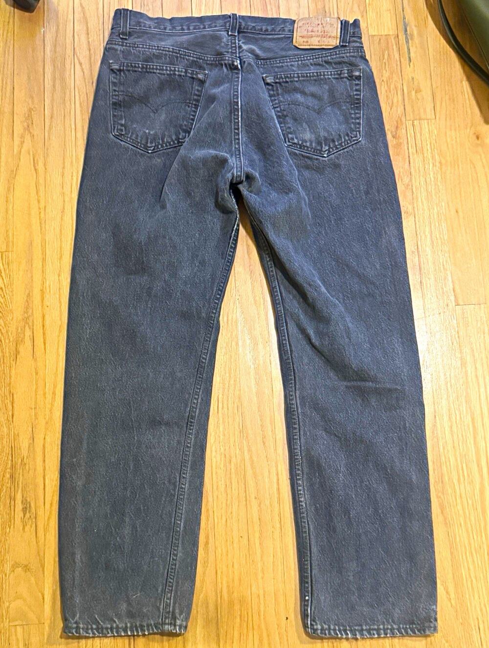 Levi’s Men’s Gray Denim Jeans Button Fly Straight Regular Fit Mid Rise 5-Pocket